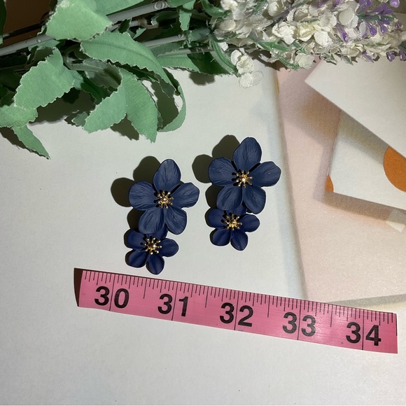 Dark Blue Flower Earrings - Picture 3 of 4